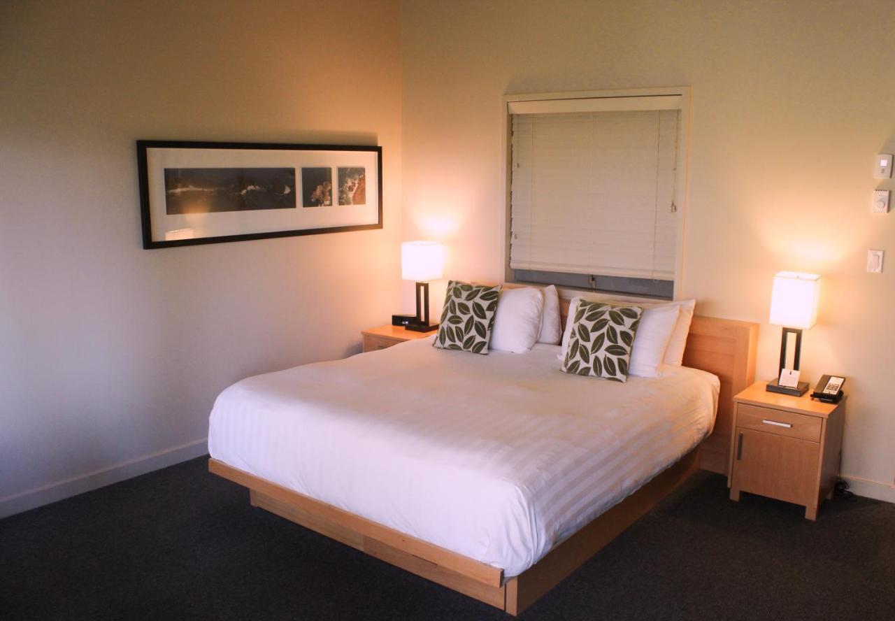 Black Rock Oceanfront Resort Ucluelet Esterno foto
