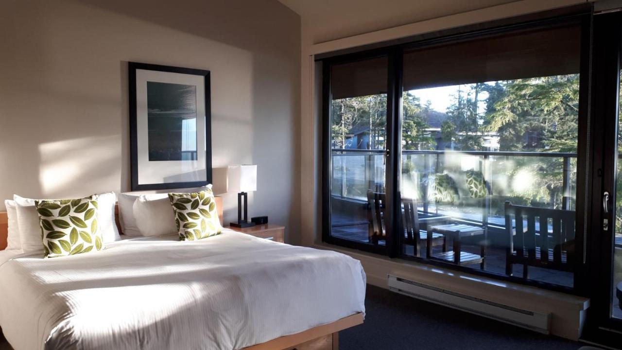 Black Rock Oceanfront Resort Ucluelet Esterno foto