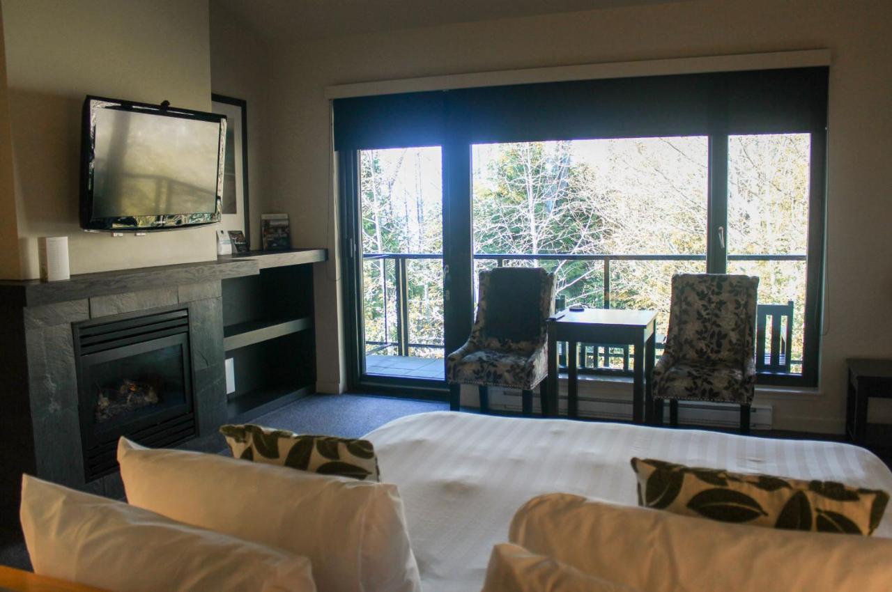 Black Rock Oceanfront Resort Ucluelet Esterno foto