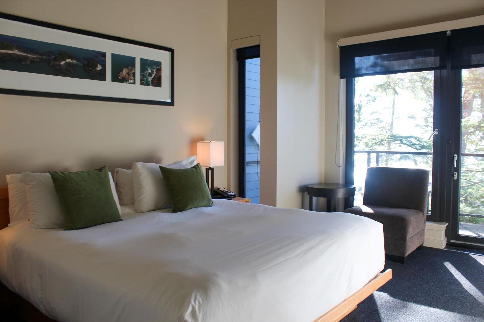 Black Rock Oceanfront Resort Ucluelet Esterno foto