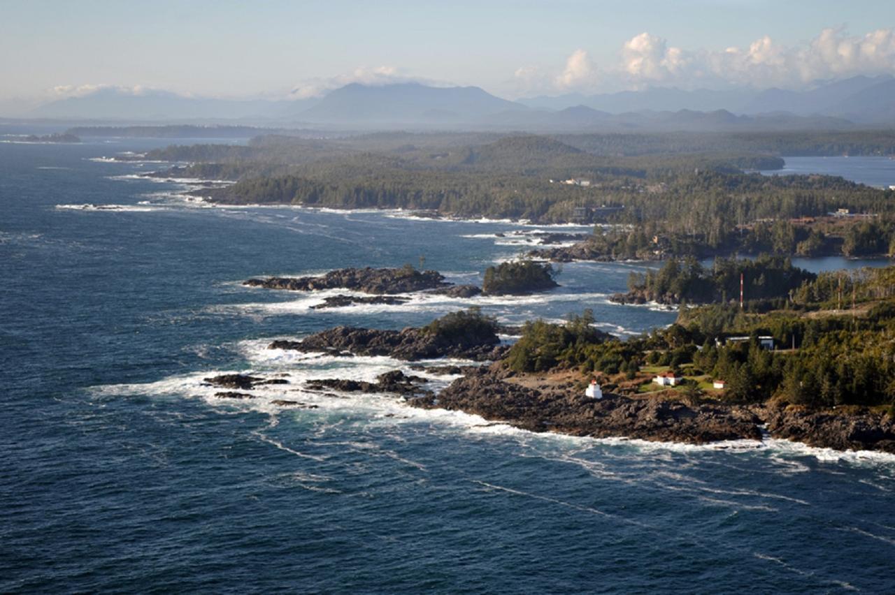 Black Rock Oceanfront Resort Ucluelet Esterno foto